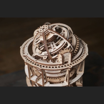 Sky Watcher. Zegar Stołowy z Tourbillonem